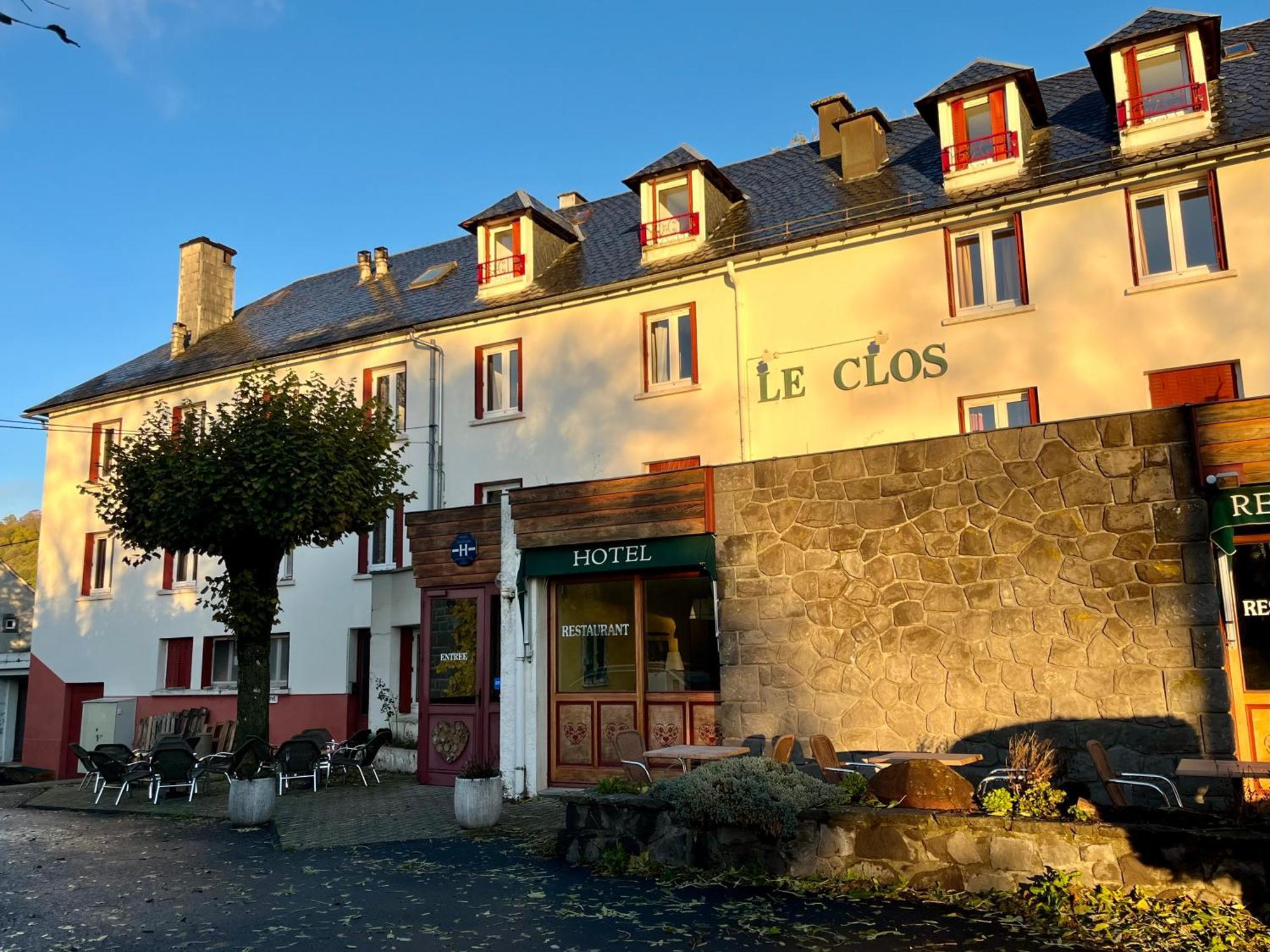 Hotel Restaurant Le Clos Besse-et-Saint-Anastaise Ngoại thất bức ảnh
