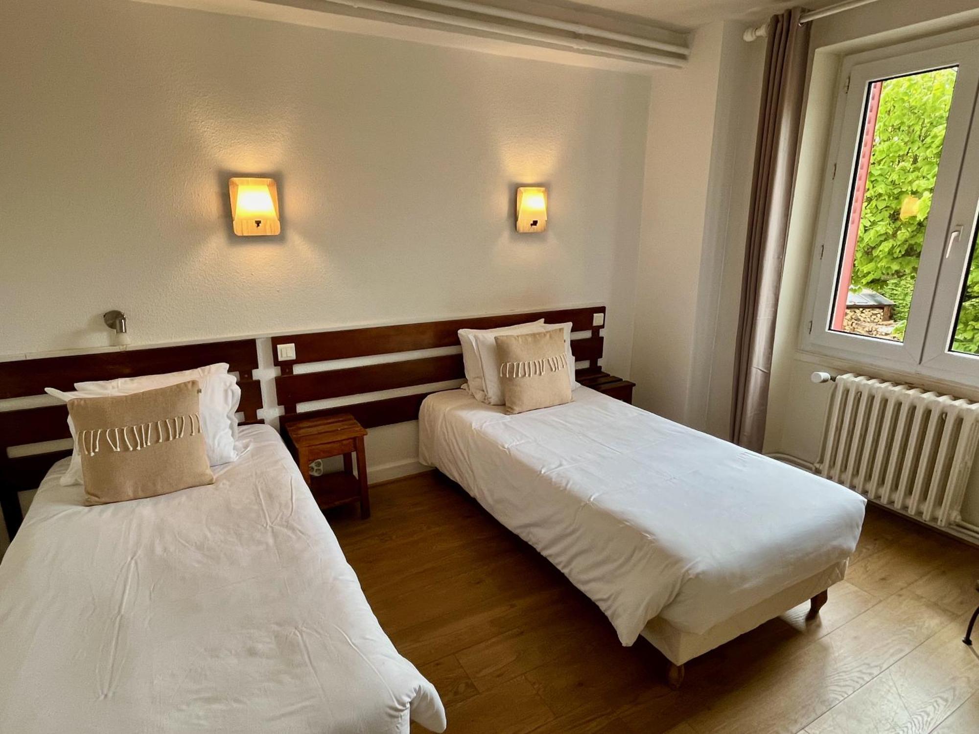Hotel Restaurant Le Clos Besse-et-Saint-Anastaise Phòng bức ảnh
